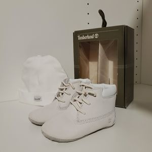 NWT Timberland Suede Cribe Shoes with Hat